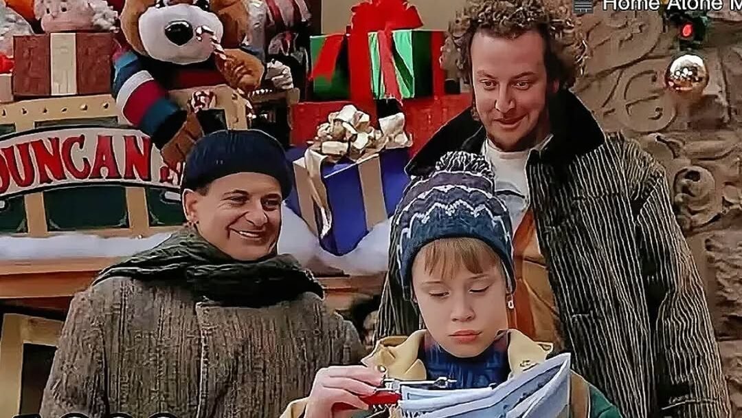 Image Credit @scrollofhistory
via instagram