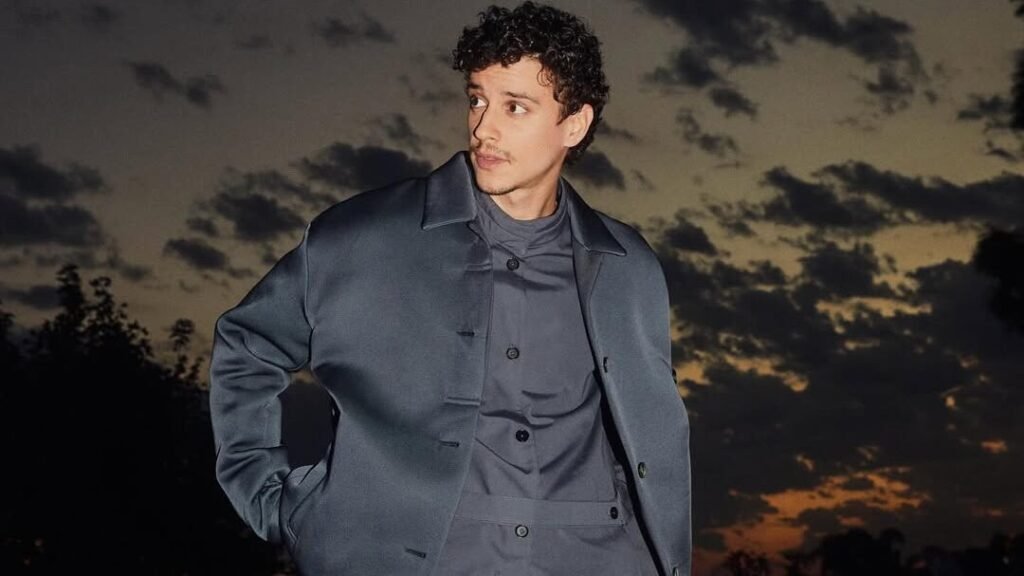 Image credit:@adamdimarco
via instagram