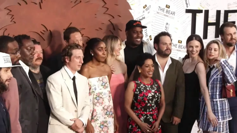 image credit: @enews via youtube